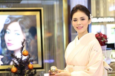 Có gì trong một trong những hũ kem đắt giá nhất trên thị trường mỹ phẩm?