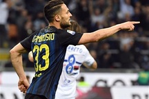 Thua ngược trên sân nhà, Inter vỡ mộng dự Champions League