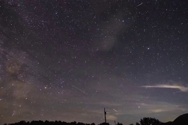 Khoảnh khắc kỳ diệu của dải ngân hà