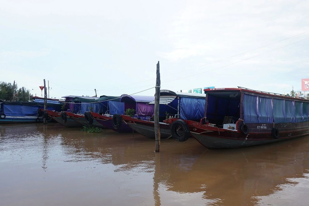 Nhiều chủ thuyền du lịch ở Cần Thơ sống lay lắt mong dịch Covid qua mau - 4 Nhiều chủ thuyền du lịch ở Cần Thơ sống lay lắt mong dịch Covid qua mau - 4