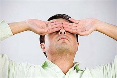 Sợ bẩn, mẹ vợ kiên quyết không cho con gái về quê chồng ăn tết