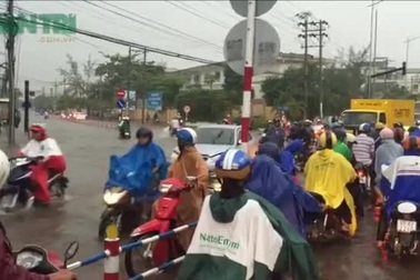 Cần Thơ ngập lênh láng