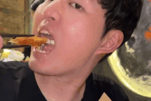 Khách Hàn nói lý do tại sao luôn thấy "ghen tị" với người Việt Nam