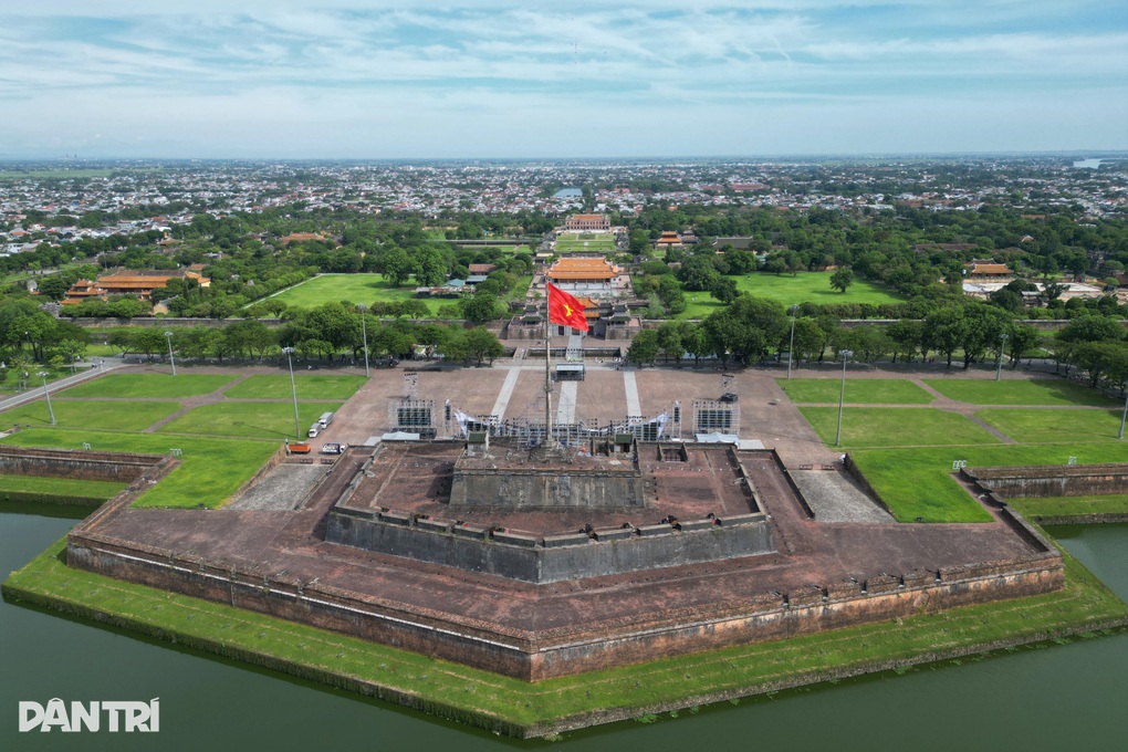 Nơi ghi dấu những khoảnh khắc chuyển dòng lịch sử - 1 Nơi ghi dấu những khoảnh khắc chuyển dòng lịch sử - 1