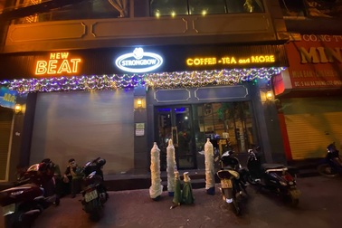 Hàng chục dân chơi thác loạn trong quán bar