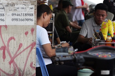 Người dân Thủ đô "làm bạn với tử thần"