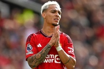 Man Utd nhận cú sốc ở vụ Antony