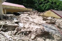 Trường học vùng lũ ngổn ngang trước ngày khai giảng năm học mới