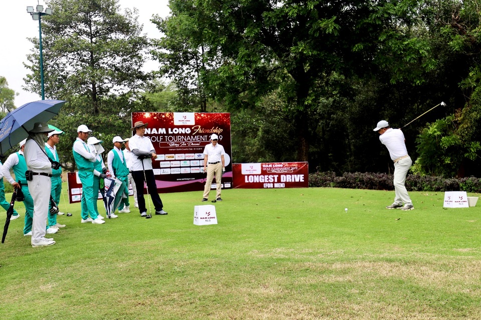 Giải Golf Nam Long 2019 gây quỹ “Swing For Dreams, trao tặng 300 triệu đồng cho sinh viên hiếu học tại TP.HCM - 1