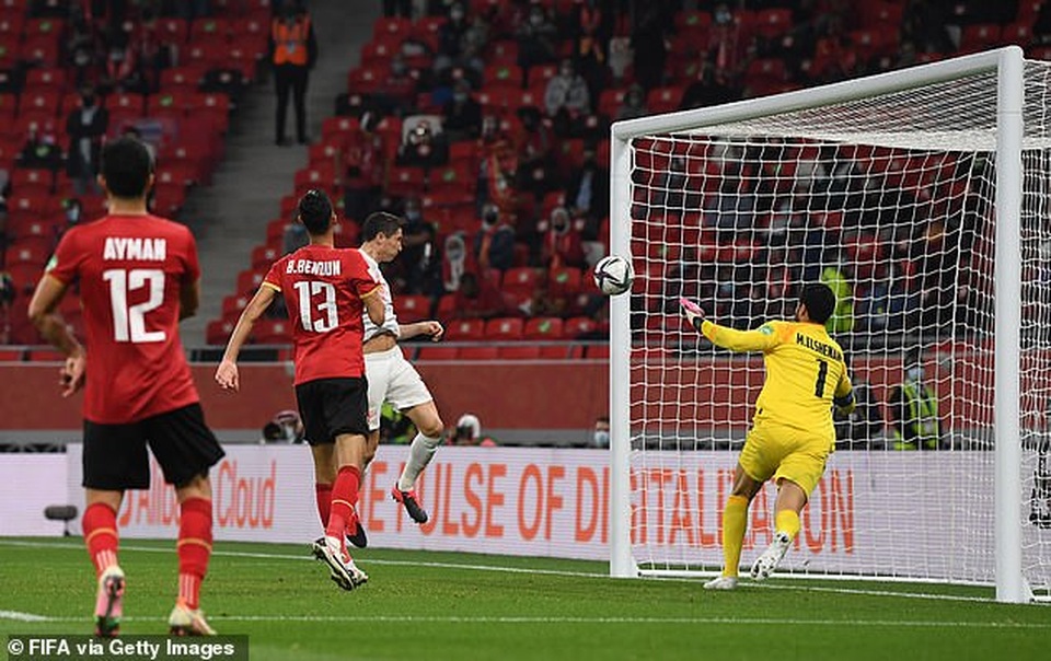 Lewandowski lập cú đúp, Bayern Munich vào chung kết FIFA Club World Cup - 4 Lewandowski lập cú đúp, Bayern Munich vào chung kết FIFA Club World Cup - 4