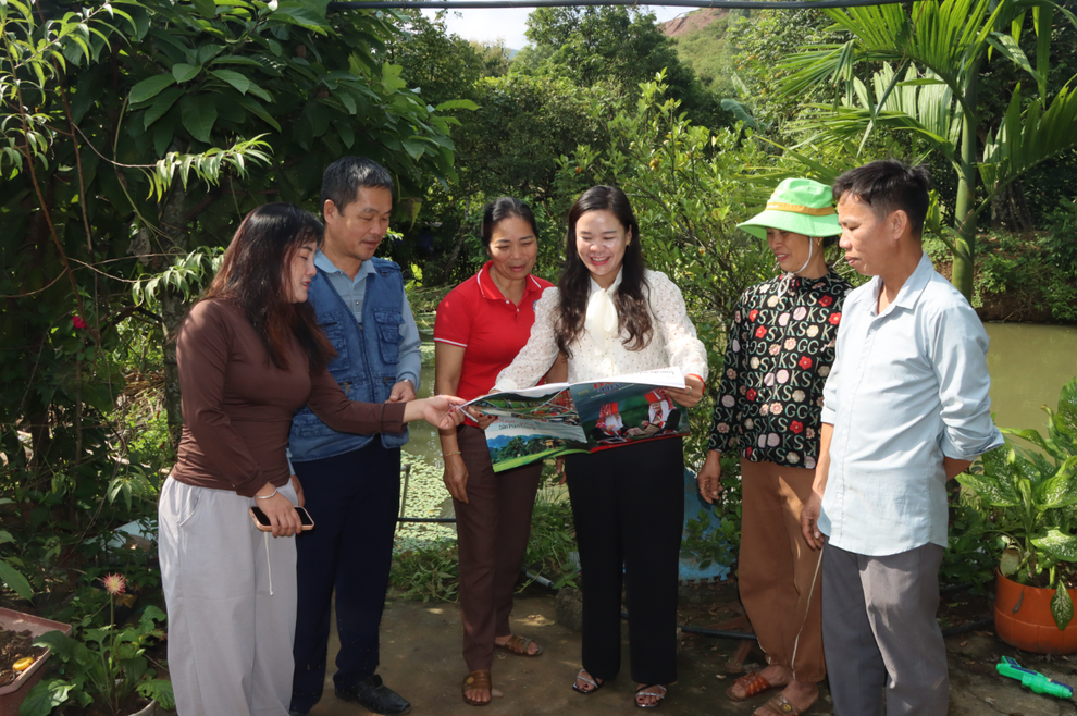 Xã Gia Phù đẩy mạnh truyền thông giúp chị em vươn lên thoát nghèo - 1 Xã Gia Phù đẩy mạnh truyền thông giúp chị em vươn lên thoát nghèo - 1