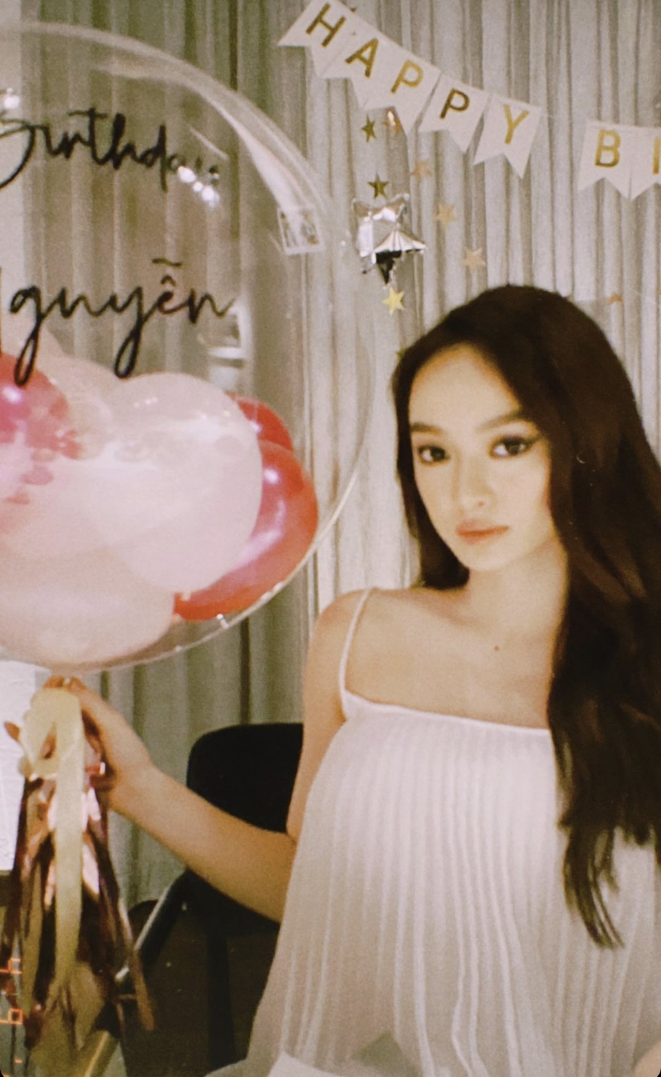 Nhịp sống hot girl tuần qua: Bạn gái Văn Lâm và Tiến Dũng đọ dáng - 11 Nhịp sống hot girl tuần qua: Bạn gái Văn Lâm và Tiến Dũng đọ dáng - 11