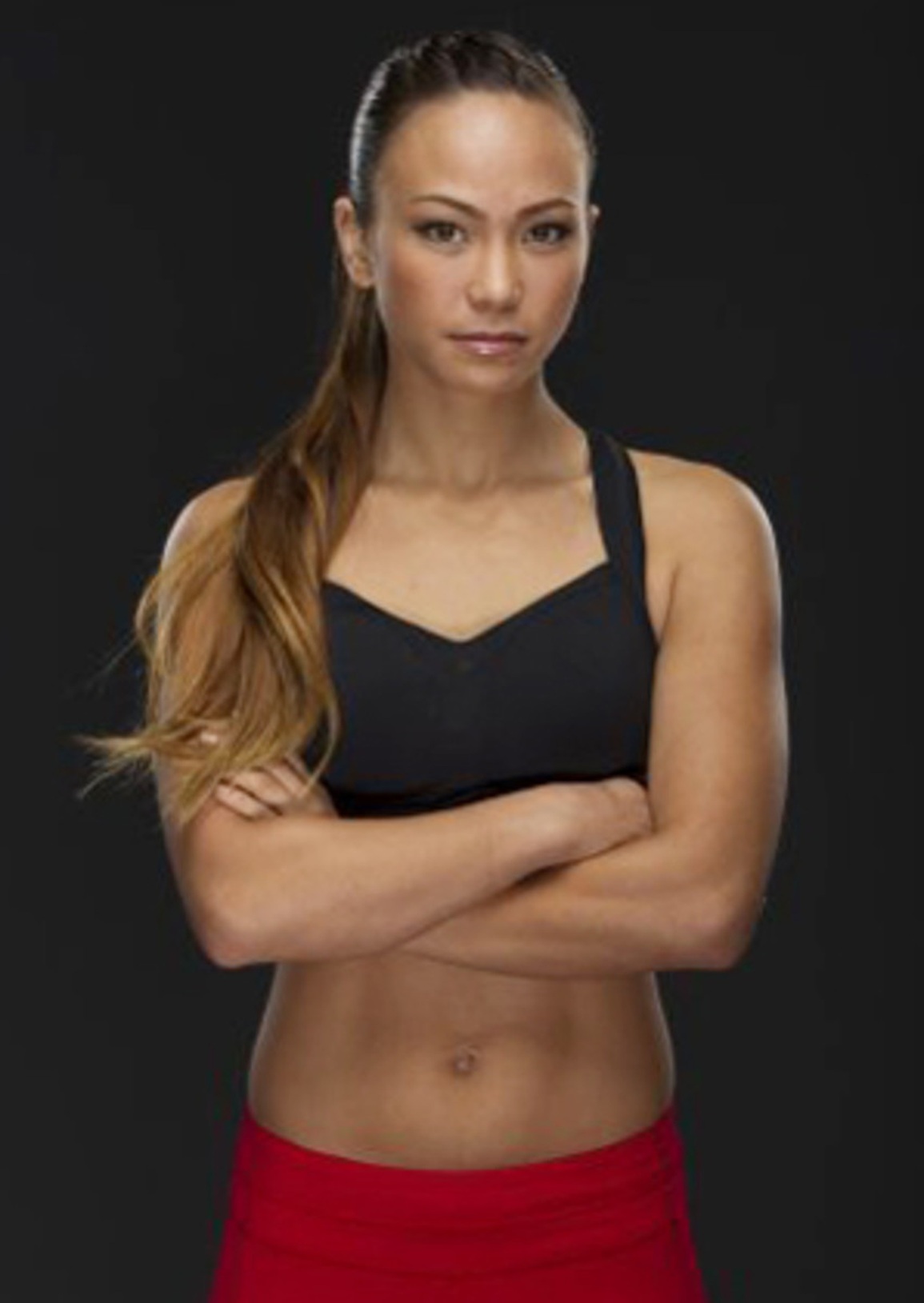 Nữ chiến binh mạnh mẽ có gương mặt thiên thần Michelle Waterson - 6