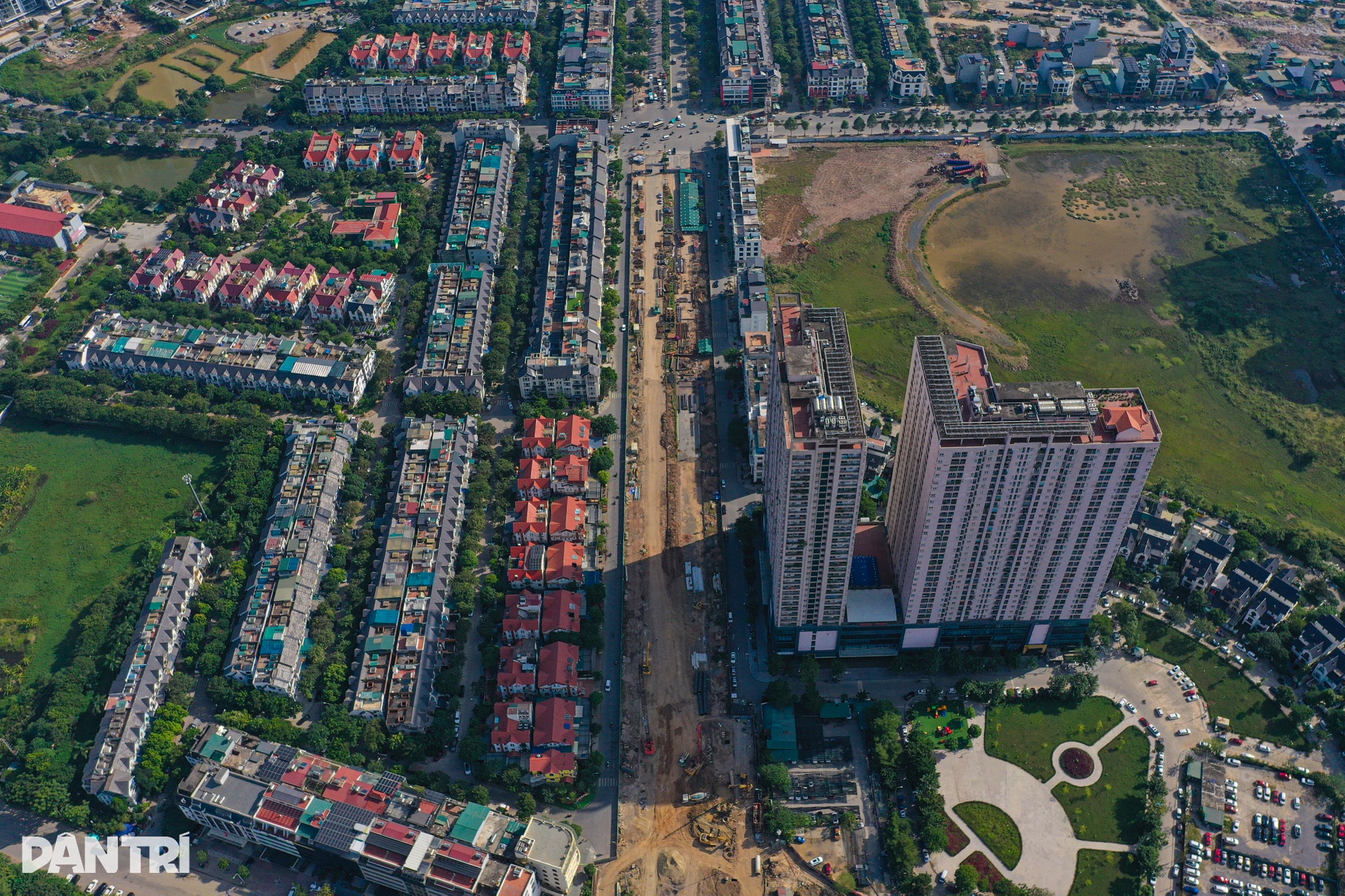 Hình ảnh đại công trường xây hầm chui gần 2.400 tỷ qua Đại lộ Thăng Long - 15 Hình ảnh đại công trường xây hầm chui gần 2.400 tỷ qua Đại lộ Thăng Long - 15