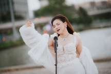 Cuộc sống tất bật của "Lady Mây" Myra Trần sau "Ca sĩ mặt nạ"