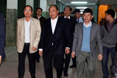 Phó Thủ tướng Nguyễn Xuân Phúc vào thăm ông Nguyễn Bá Thanh