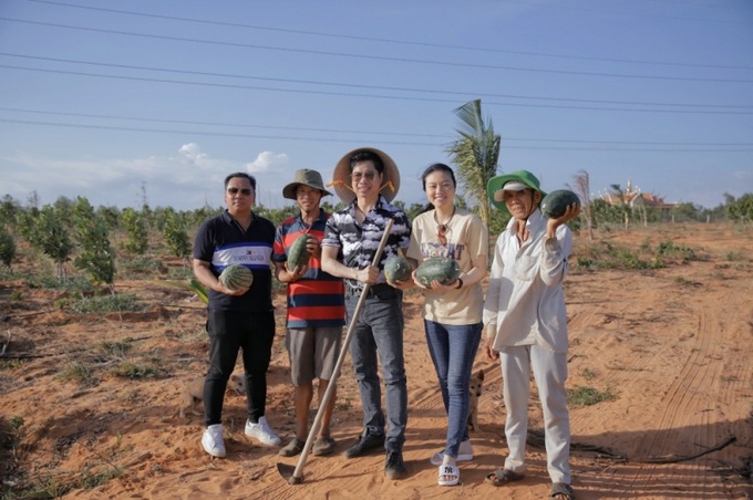 ngoc son va nong dan