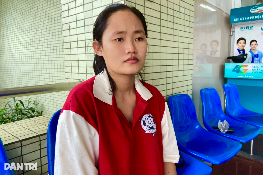 Vợ trẻ mong chồng đừng bỏ đi để gia đình còn có bố, có con - 1 Vợ trẻ mong chồng đừng bỏ đi để gia đình còn có bố, có con - 1