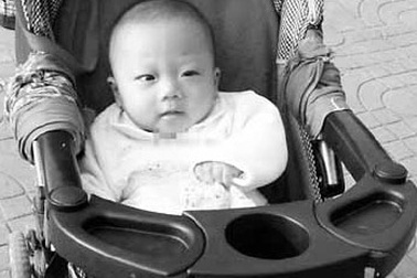 Bệnh nhi tử vong vì bác sĩ mải chơi game online