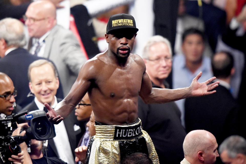 “Độc cô cầu bại” Mayweather bất ngờ tái xuất ở... MMA - 2 “Độc cô cầu bại” Mayweather bất ngờ tái xuất ở... MMA - 2