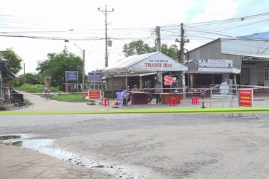 Ca mắc Covid-19 tăng cao, 2 xã ven biển "đổi màu", vàng lên đỏ