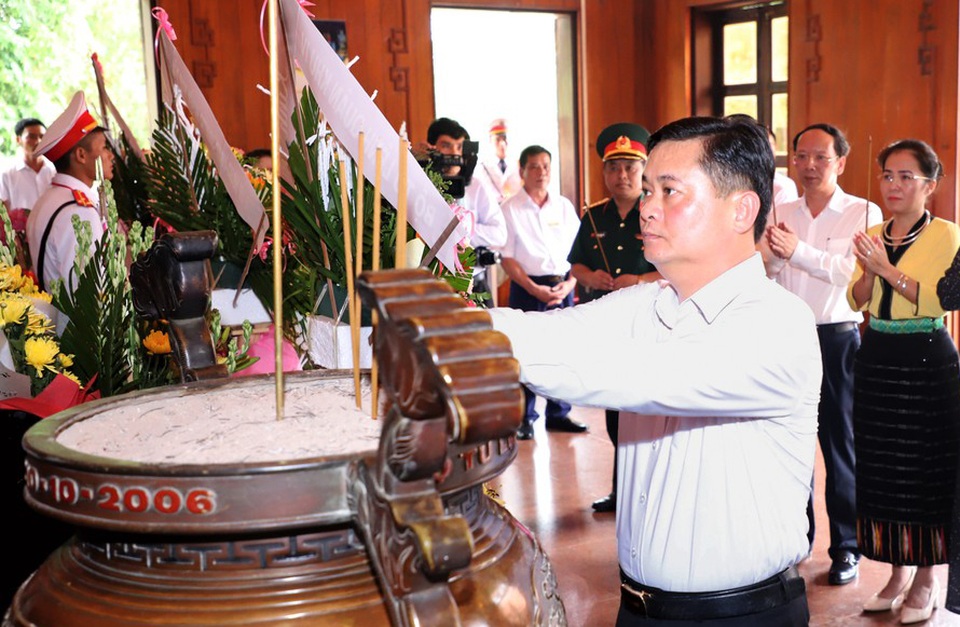 Lễ truy điệu Bác Hồ trong nhà lao Phú Quốc - 4 Lễ truy điệu Bác Hồ trong nhà lao Phú Quốc - 4