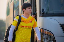 Công Phượng không có tên trong danh sách rút gọn Quả bóng vàng Việt Nam