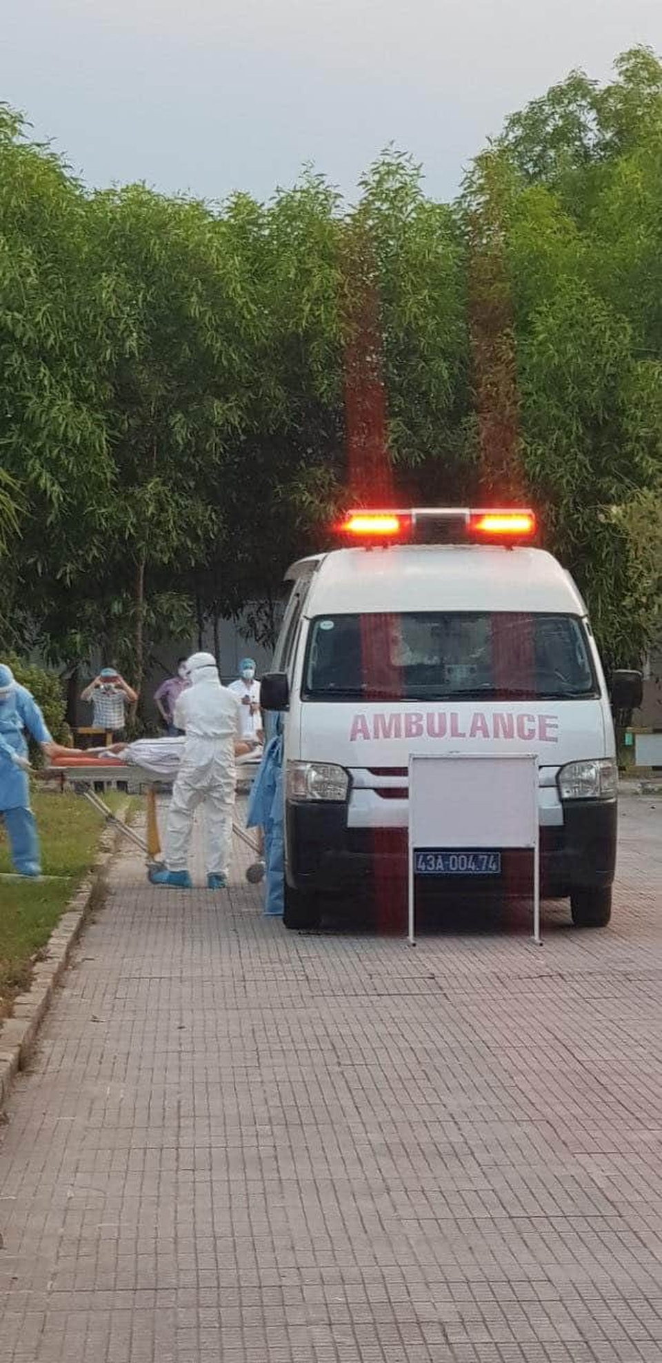 Nhiều bệnh nhân Covid-19 nặng, Bộ Y tế tập trung toàn lực điều trị - 6 Nhiều bệnh nhân Covid-19 nặng, Bộ Y tế tập trung toàn lực điều trị - 6