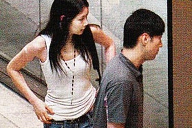 Lê Minh hết lòng chiều chuộng tình nhân trẻ