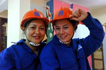 Nhiều hỗ trợ cho doanh nghiệp sử dụng lao động nữ