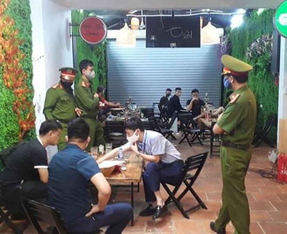 3 tháng phòng, chống dịch Covid-19, gần 1.000 đối tượng vi phạm - 2 3 tháng phòng, chống dịch Covid-19, gần 1.000 đối tượng vi phạm - 2