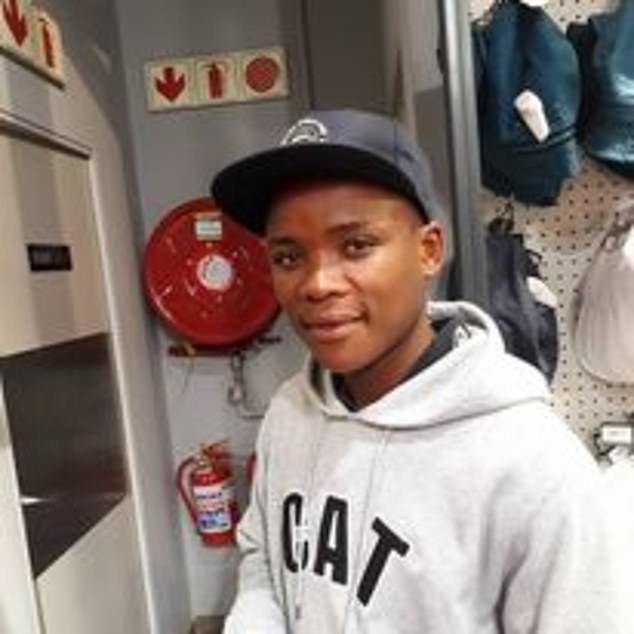 Sư tử ăn thịt người trong vườn quốc gia - 1