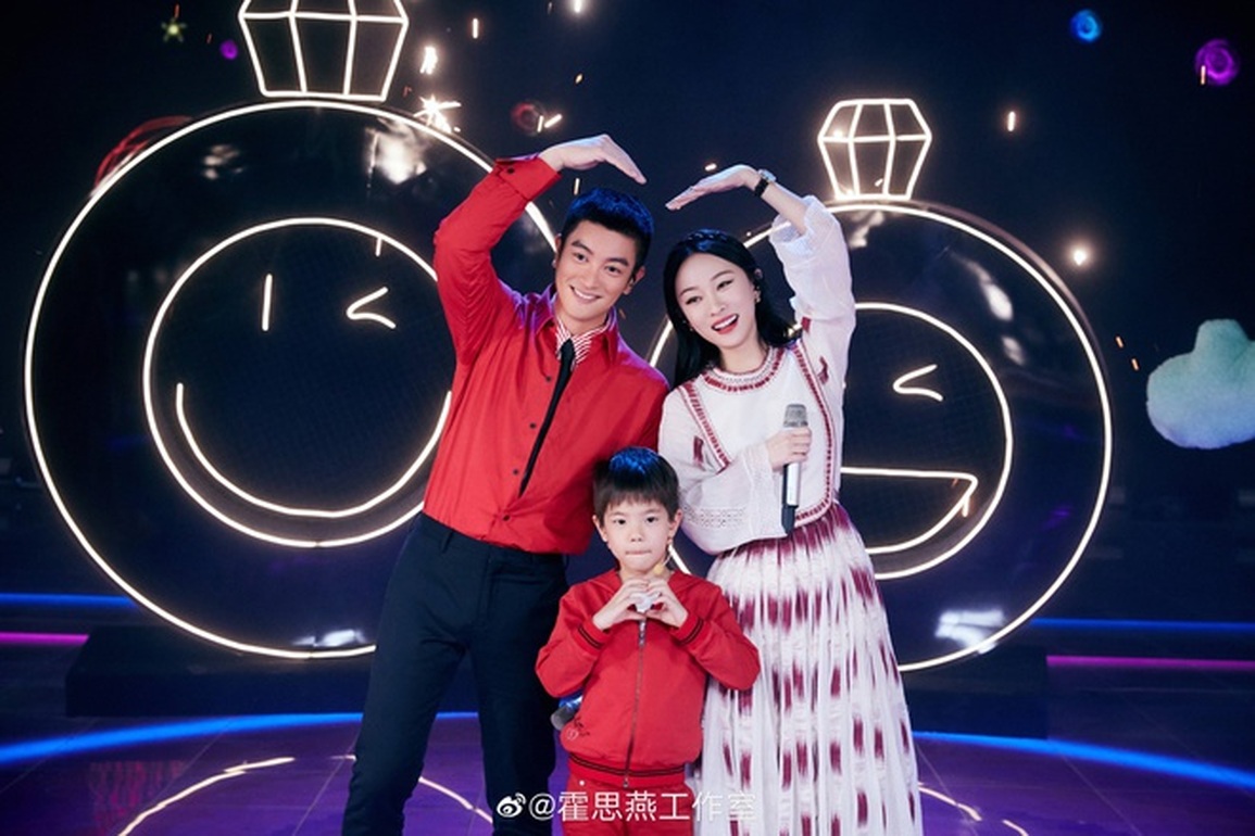 Hai mỹ nhân Hoa ngữ cạch mặt, bóc mẽ nhau vì tranh giành đàn ông - 9 Hai mỹ nhân Hoa ngữ cạch mặt, bóc mẽ nhau vì tranh giành đàn ông - 9