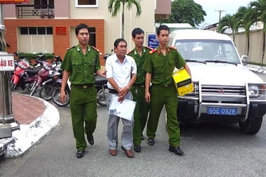 Bắt tạm giam Phó chánh thanh tra Sở VH-TT&DL Cần Thơ 