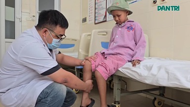 Bé gái vùng cao được ghép xương thành công, rạng rỡ trở về đi học