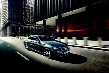 Mercedes-Benz Việt Nam hé lộ thời điểm ra mắt E-Class thế hệ mới