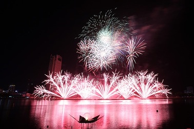 Nhiều chương trình đặc sắc trong lễ hội pháo hoa Đà Nẵng 2017