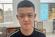 Mâu thuẫn giao thông, gọi bạn mang gậy bóng chày đến đánh đối thủ