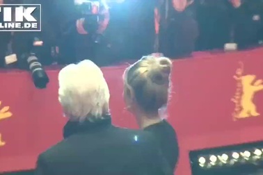 Richard Gere hạnh phúc bên bạn gái trẻ