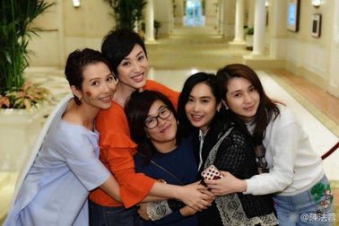 Dàn mỹ nhân của TVB: Người độc thân tuổi 50, người đề huề con cái