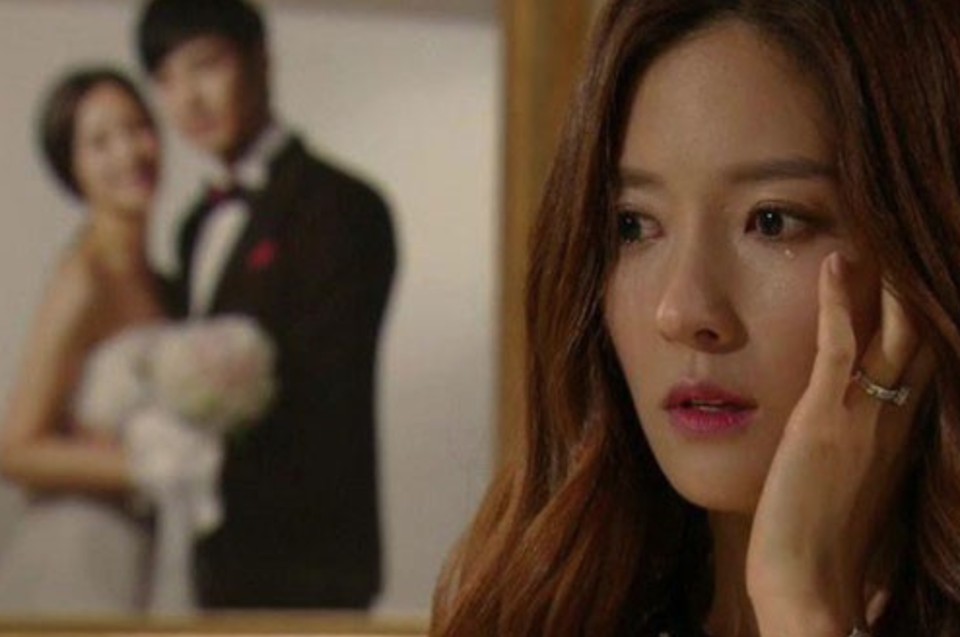 Bồ nhí của chồng tới tận nhà, đưa ra yêu cầu ngang ngược khiến vợ chết lặng - 1