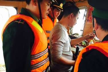 Hành trình truy bắt tàu Trung Quốc mang dấu hiệu lạ