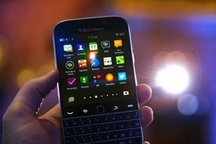 BlackBerry tuyên bố ngừng sản xuất smartphone, đóng cửa bộ phận di động