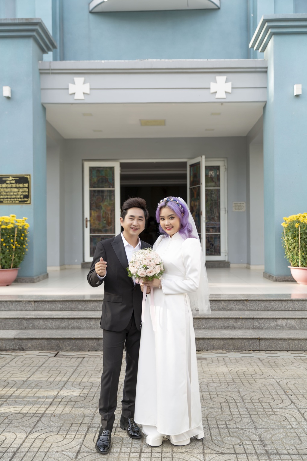 Đám cưới của ca sĩ Bằng Cường - Bảo Anh: Cô dâu nổi bật với màu tóc tím - 9 Đám cưới của ca sĩ Bằng Cường - Bảo Anh: Cô dâu nổi bật với màu tóc tím - 9