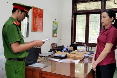 Bắt nữ nhân viên ngân hàng lừa đảo hơn 81 tỷ đồng