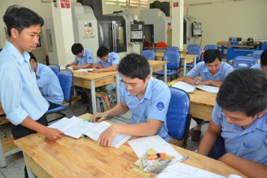 Trường nghề “cháy hàng”