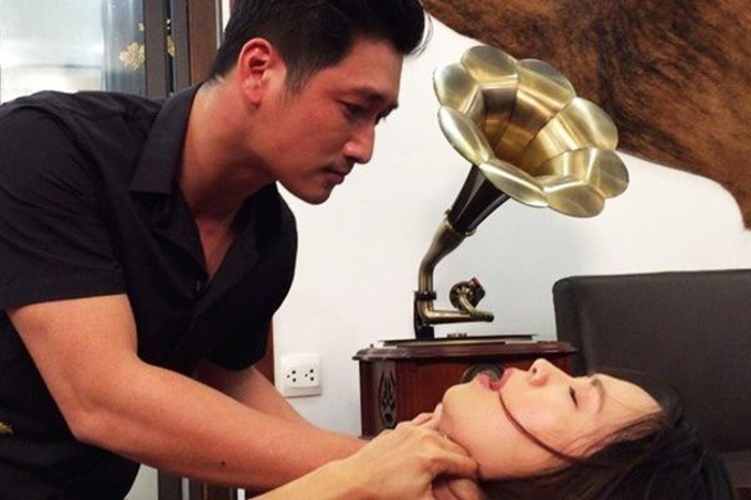 Hồng Diễm nói về kết phim 'Hoa hồng trên ngực trái', Khuê sẽ về với Thái? - Ảnh 6. Hồng Diễm nói về kết phim 'Hoa hồng trên ngực trái', Khuê sẽ về với Thái? - Ảnh 6.