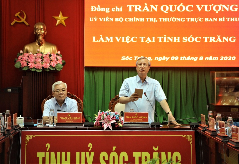Thường trực Ban Bí thư Trần Quốc Vượng làm việc tại Sóc Trăng - 1 Thường trực Ban Bí thư Trần Quốc Vượng làm việc tại Sóc Trăng - 1