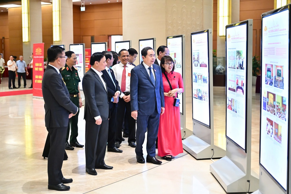 Những lần đầu tiên và dấu ấn đặc biệt của Quốc hội năm 2025 - 2
