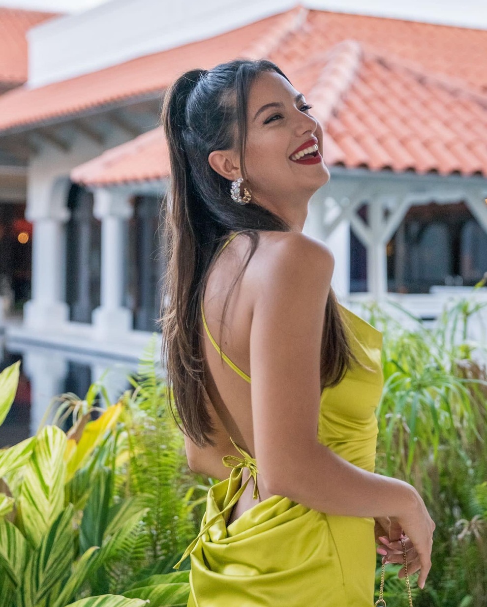 Đỗ Thị Hà và dàn người đẹp hoa hậu thế giới yêu kiều với váy dạ hội - 11 Đỗ Thị Hà và dàn người đẹp hoa hậu thế giới yêu kiều với váy dạ hội - 11